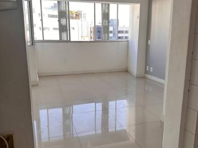#6 - Apartamento para Venda em Salvador - BA