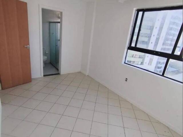 #7 - Apartamento para Venda em Salvador - BA